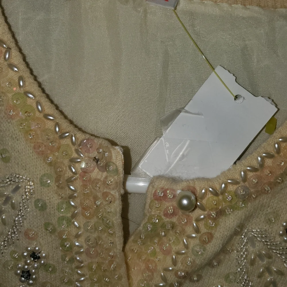 Vintage beaded lined cream sweater XL - Picture 3 of 6